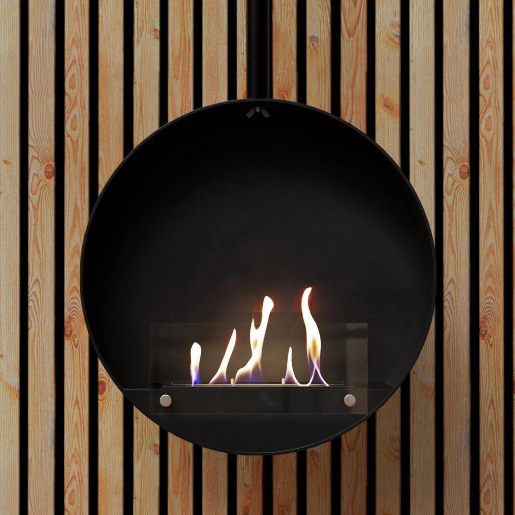 sort rund hængende biopejs med frontglas og flammer