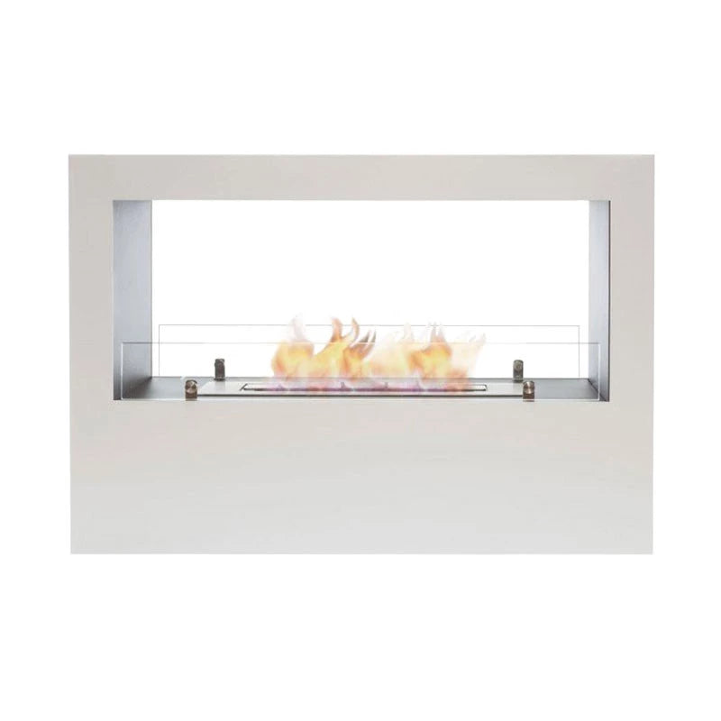 hvid indbygnings biopejs med glasfront og flotte flammer